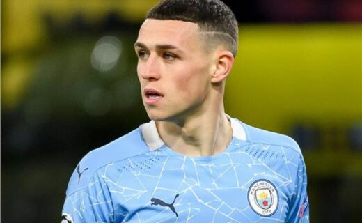 فيل فودين لاعب مانشستر سيتي