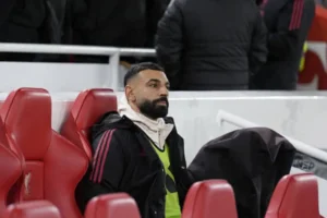 أزمة بين محمد صلاح وليفربول