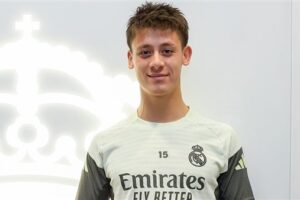 أردا جولر يعتذر لجماهير ريال مدريد