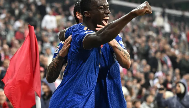 ظهير برينتفورد مايكل كايودي يسجل في أول ظهور مع إيطاليا في فوز 4-1 على تركيا