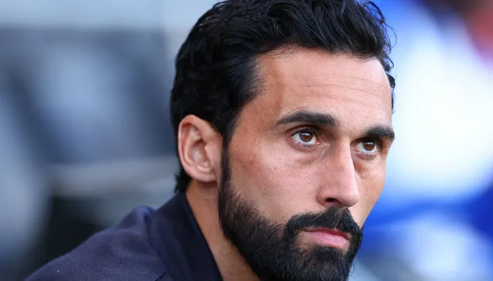الاتحاد الإنجليزي يُخطر ألفارو أربيلوا بتهمة السلوك غير اللائق بعد تعادل فولهام مع مانشستر يونايتد