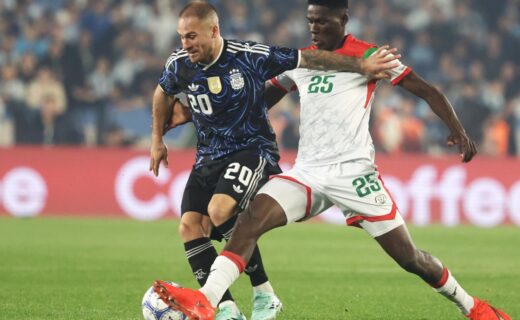مشاركة لاعبي ليفربول في التوقف الدولي: فوز 7-0 للأرجنتين وتألق فردي وأحداث أخرى